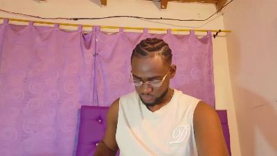 Blackand_Tick live cam on Cam4