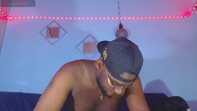 Blackand_Tick live cam on Cam4