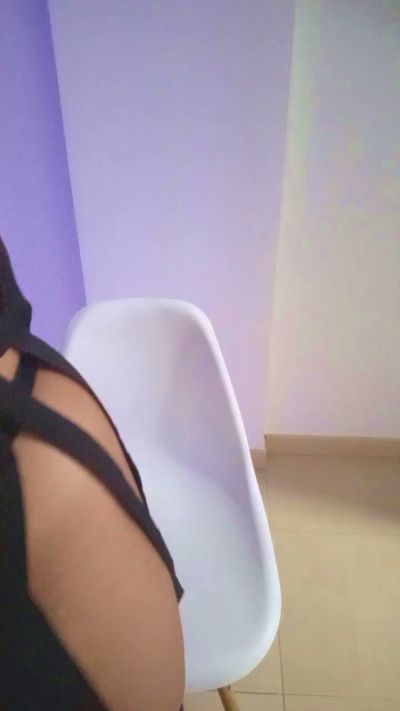 BlancaBennet live cam on Cam4