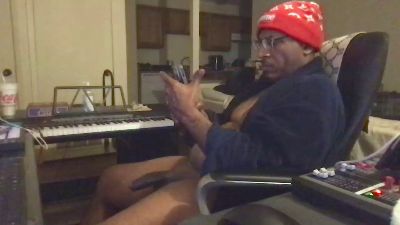 BlazeHoundXXX live cam on Cam4