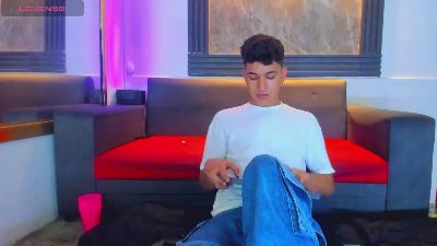 Profile and Statistics for Blessed_Friends on Cam4