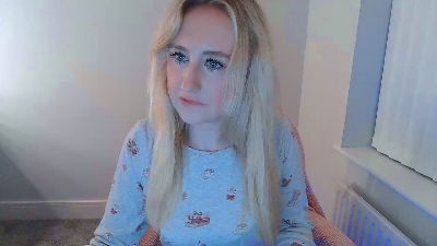 BlondieChick live cam on Cam4