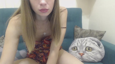 BlondyAndrea live cam on Cam4
