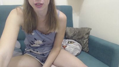BlondyAndrea live cam on Cam4