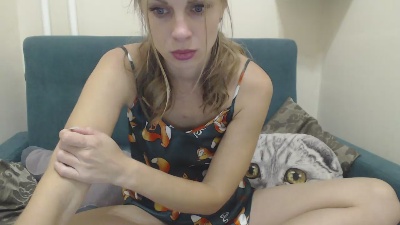 BlondyAndrea live cam on Cam4