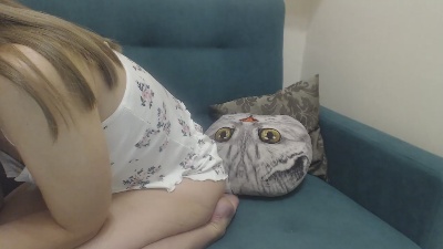BlondyAndrea live cam on Cam4