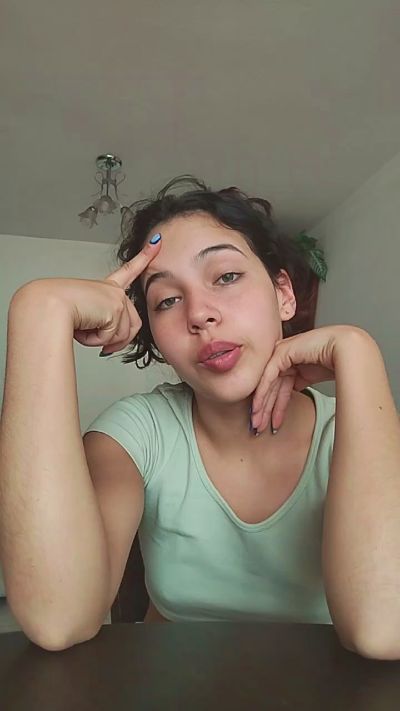 Blu_v live cam on Cam4