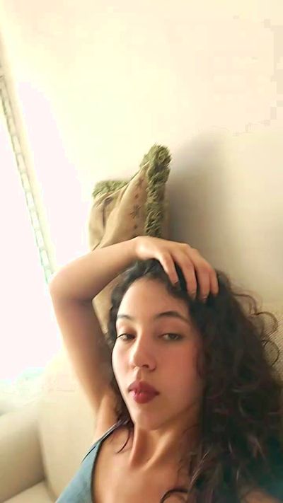 Blu_v live cam on Cam4