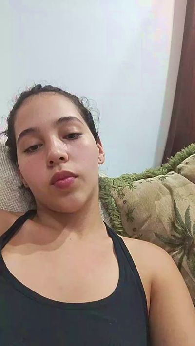 Blu_v live cam on Cam4