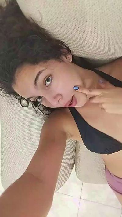 Blu_v live cam on Cam4