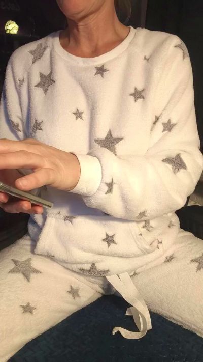 BlueEye_Girl live cam on Cam4