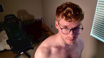 BlueEyedTallGuy live cam on Cam4