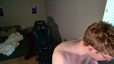 BlueEyedTallGuy live cam on Cam4