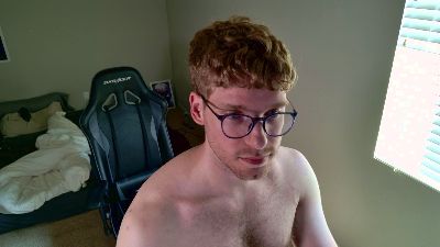 BlueEyedTallGuy live cam on Cam4
