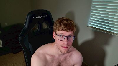BlueEyedTallGuy live cam on Cam4