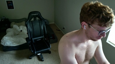 BlueEyedTallGuy live cam on Cam4