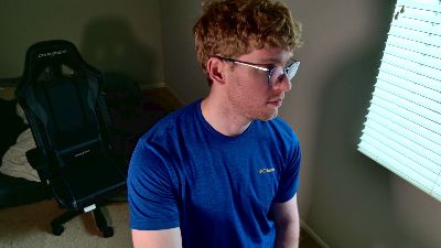 BlueEyedTallGuy live cam on Cam4