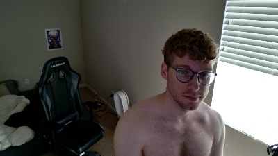 BlueEyedTallGuy live cam on Cam4
