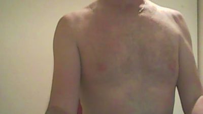 Blue_eyes442001 live cam on Cam4