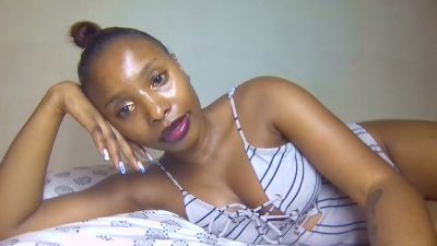 Blue_ivy live cam on Cam4