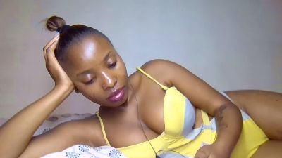 Blue_ivy live cam on Cam4