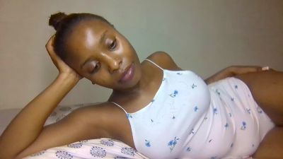 Blue_ivy live cam on Cam4