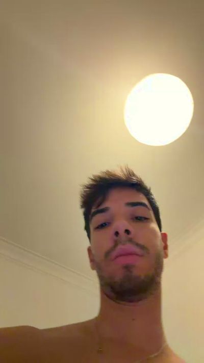 Bn18 live cam on Cam4