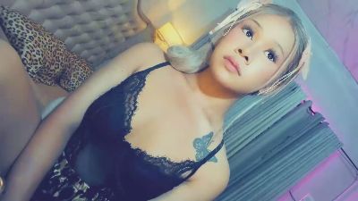 Boa_Hancockx live cam on Cam4
