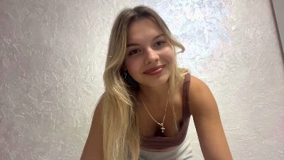 BobbyeGombert live cam on Cam4
