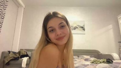 BobbyeGombert live cam on Cam4