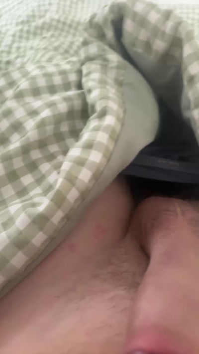 Bobbyf829 live cam on Cam4