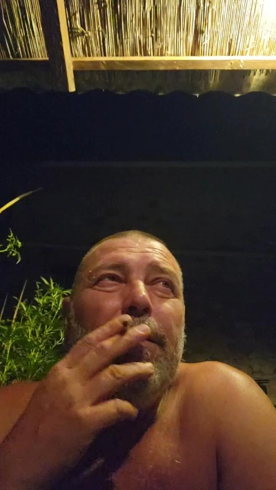 Bobosse837 live cam on Cam4