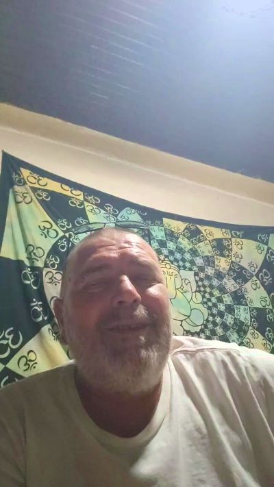 Bobosse837 live cam on Cam4