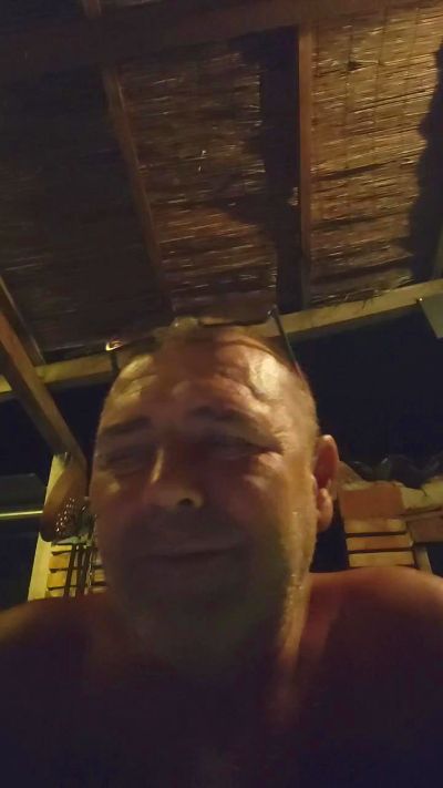 Bobosse837 live cam on Cam4
