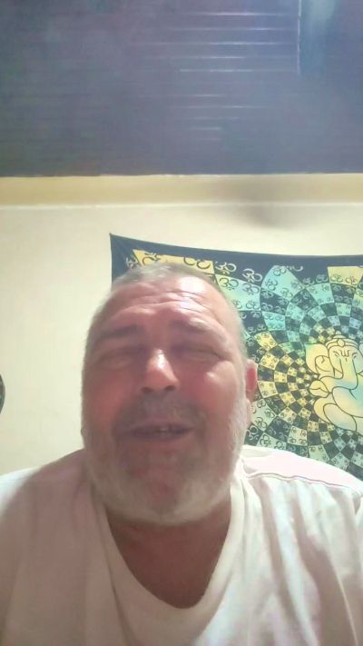 Bobosse837 live cam on Cam4