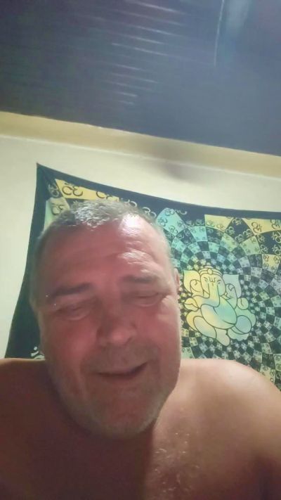 Bobosse837 live cam on Cam4