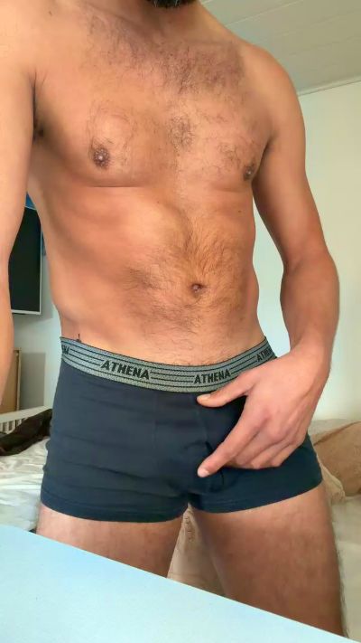 Bogosse444449 live cam on Cam4