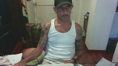 Bolohot76 live cam on Cam4