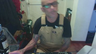 Bolohot76 live cam on Cam4