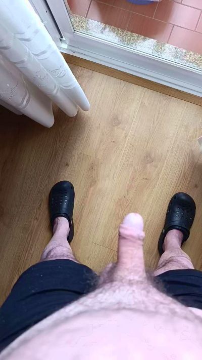 Bomba00 live cam on Cam4