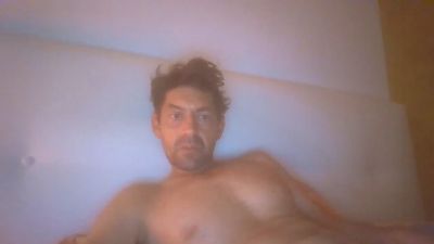 Bombasexiii85 live cam on Cam4