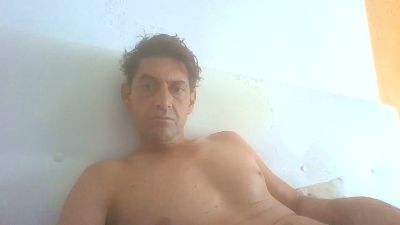 Bombasexiii85 live cam on Cam4