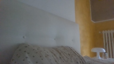 Bombasexiii85 live cam on Cam4