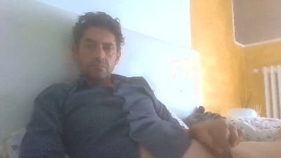 Bombasexiii85 live cam on Cam4