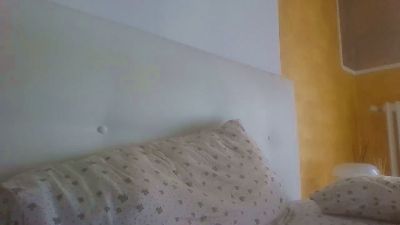 Bombasexiii85 live cam on Cam4