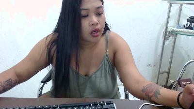 BombasticDoll live cam on Cam4