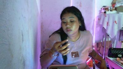 BombasticDoll live cam on Cam4