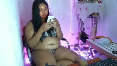BombasticDoll live cam on Cam4