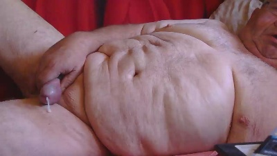 Bomber42 live cam on Cam4