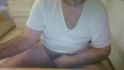 Bomberino84 live cam on Cam4